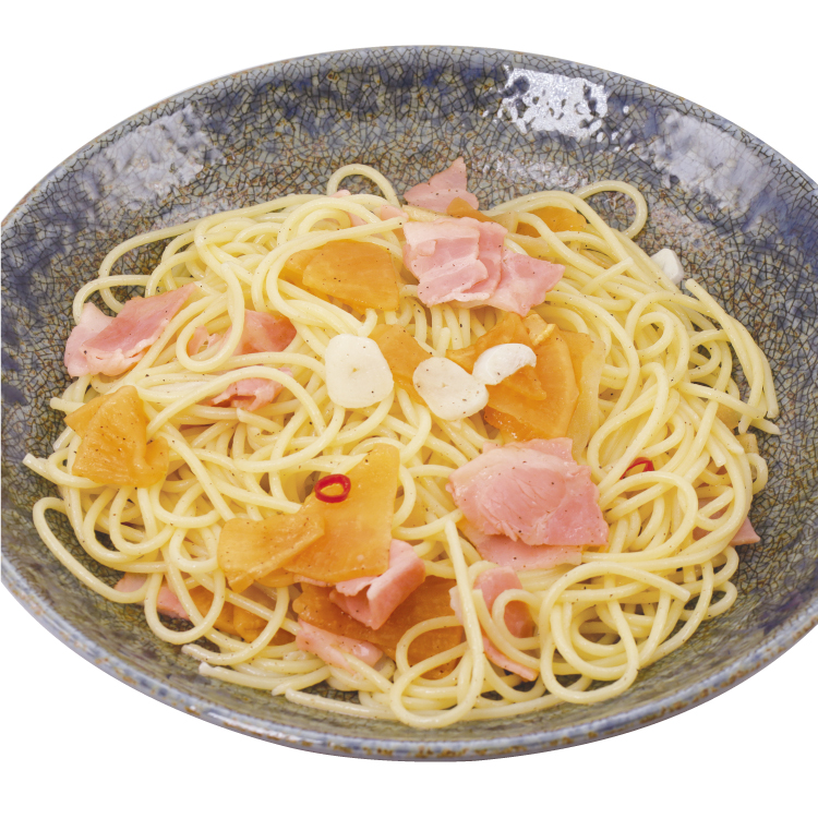 大根しょうゆ漬とベーコンのパスタ